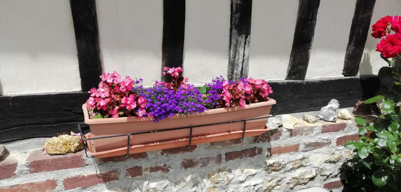 Le Clos Saint Leger Anxtot Exterior foto